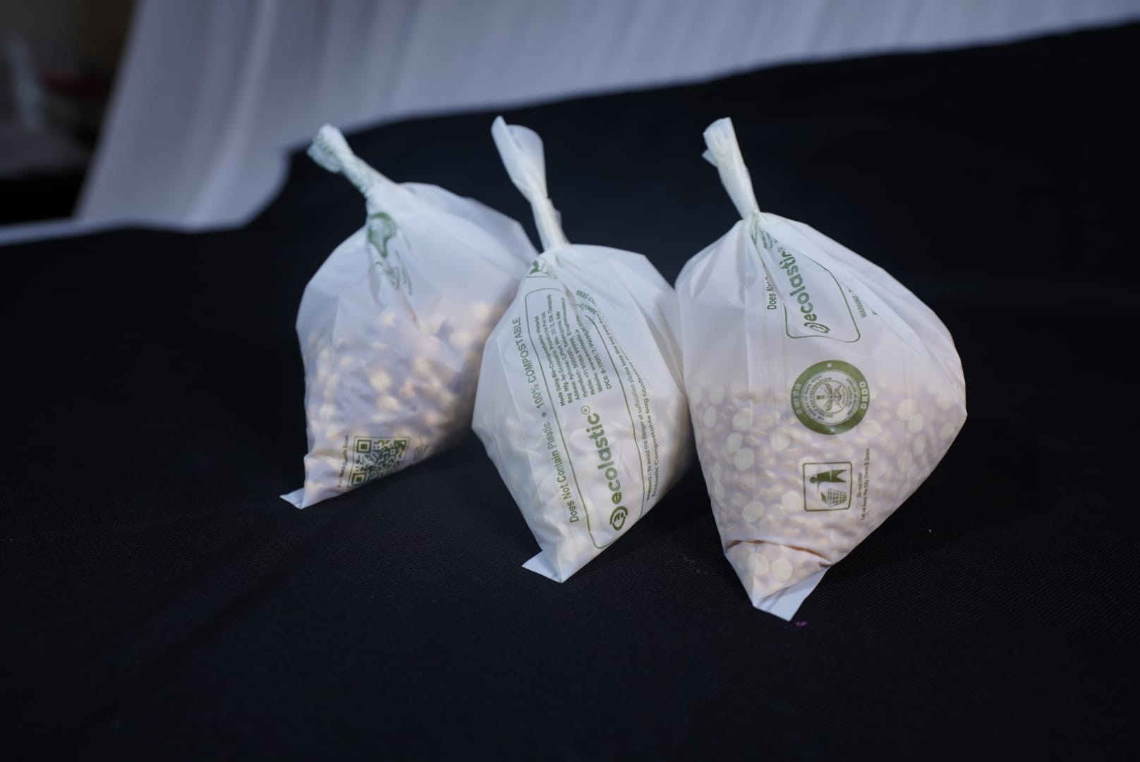 Palaash Eco Solutions 100% Compostable Pouches - 5 x 7 inches - 400 pcs/kg I white colour
